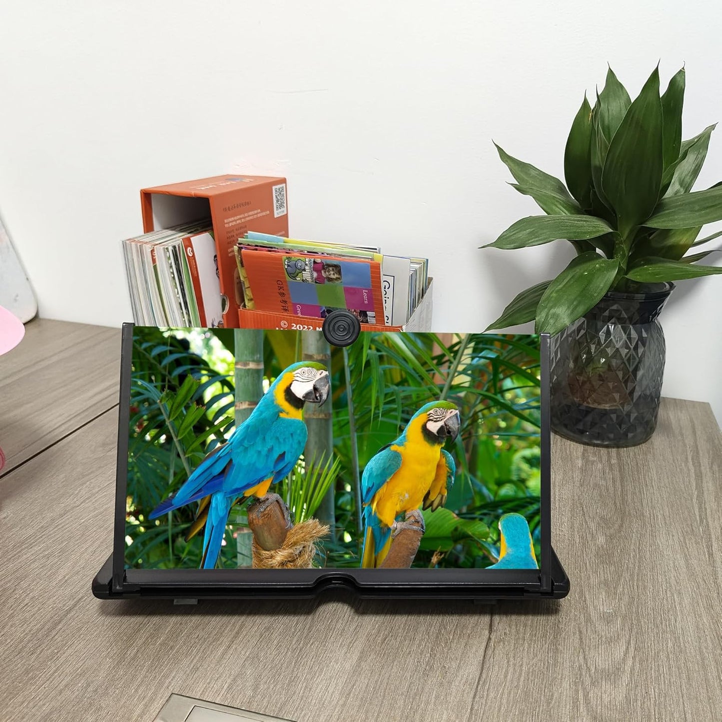 📱Portable 3D Screen Amplifier - Turns Phone into Home Theater🎞, Fits All Smartphones📽